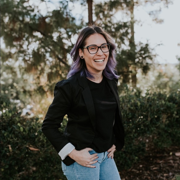 Meet your Posher, Crystal - Picture 6 of 7